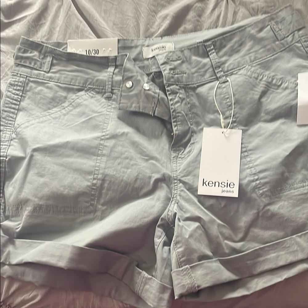 Kensie Women's Gray Shorts